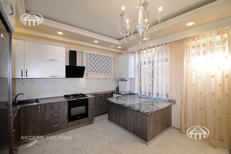 Квартира · 4 комн. · 92 м² · Аван