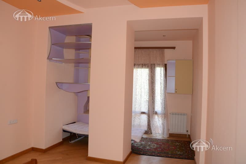 Квартира · 2 комн. · 75 м² · Кентрон