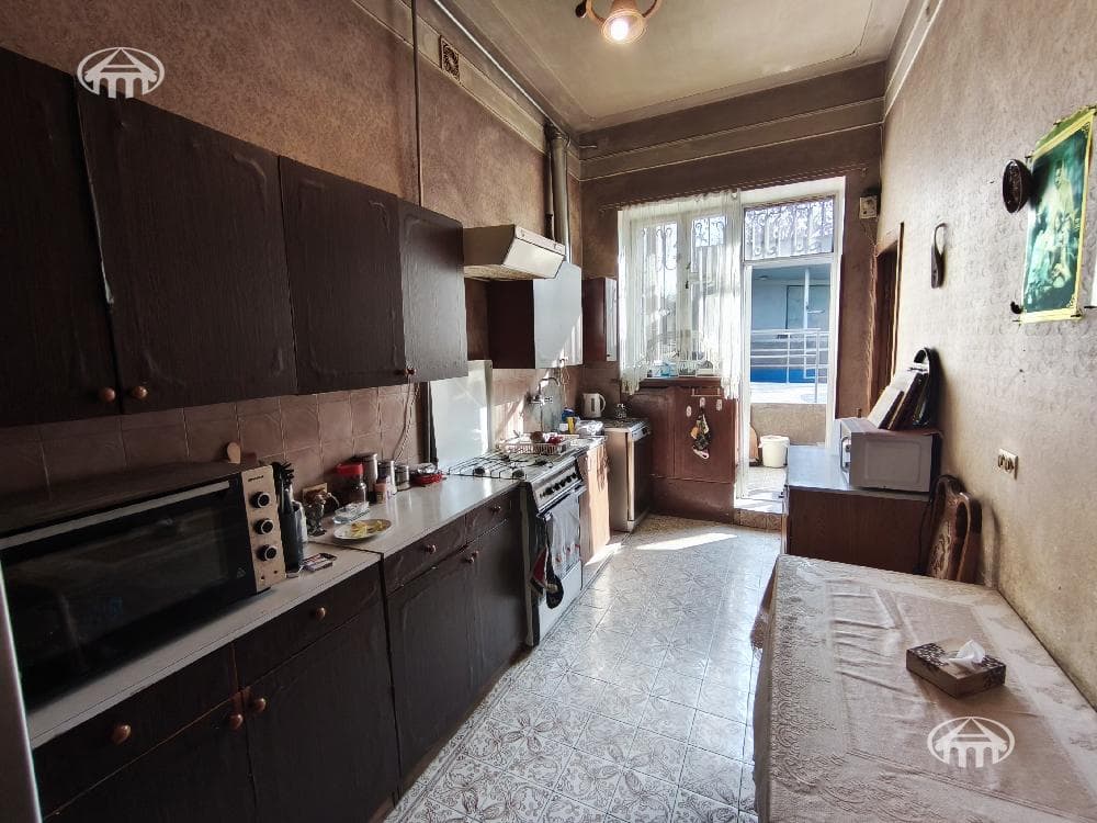Mansion · 5 rooms · 493 m² · Erebuni