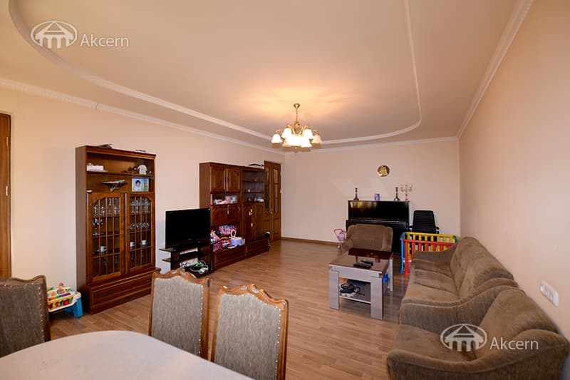 Mansion · 3 rooms · 160 m² · Nork-Marash