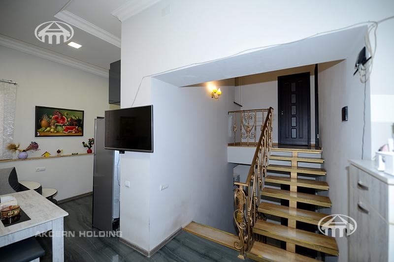House · 4 rooms · 185 m² · Arabkir