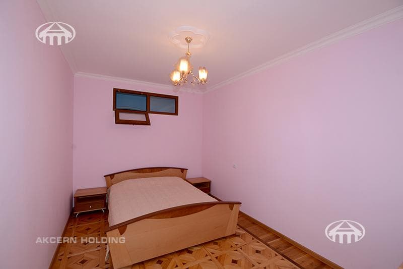 Apartment · 3 rooms · 100 m² · Kentron