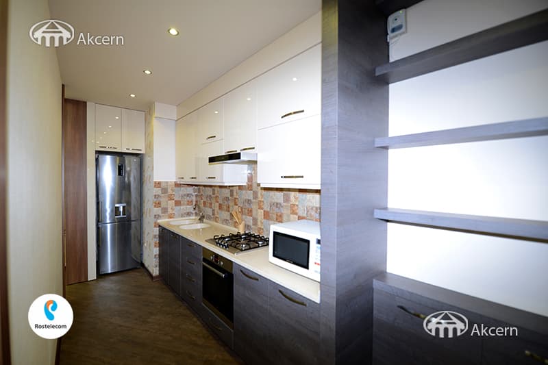 Apartment · 3 rooms · 95 m² · Kentron
