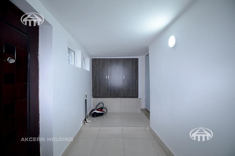 Առանձնատուն · 4 սեն. · 280 մ² · Առինջ