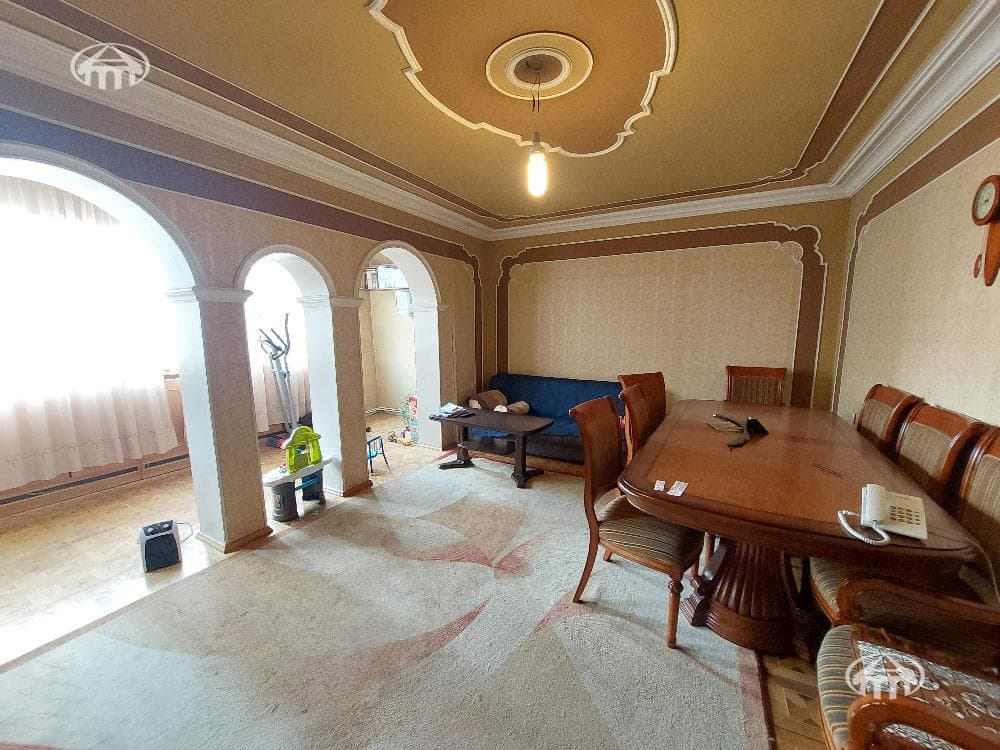 Квартира · 3 комн. · 96 м² · Давташен