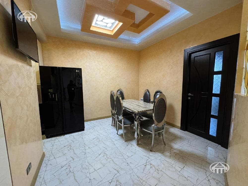 Квартира · 4 комн. · 129 м² · Арабкир