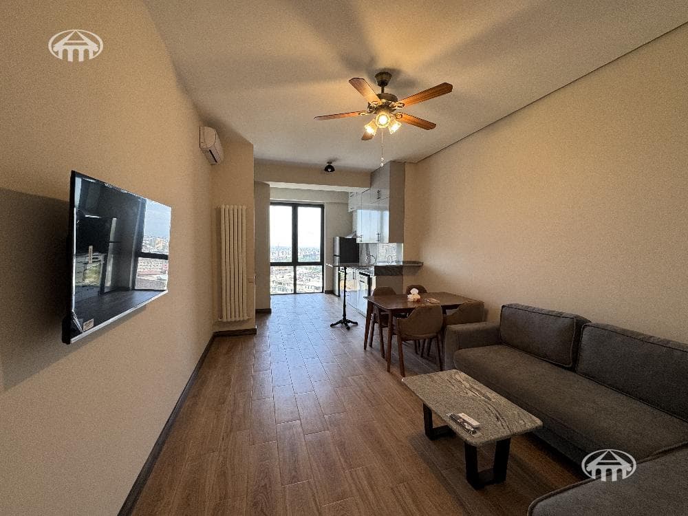 Квартира · 2 комн. · 61 м² · Кентрон