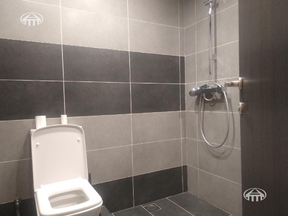 Квартира · 3 комн. · 140 м² · Кентрон