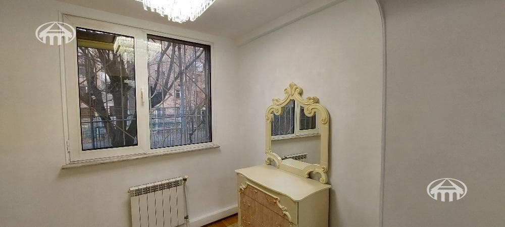 Խանութ · 337 մ² · Կենտրոն
