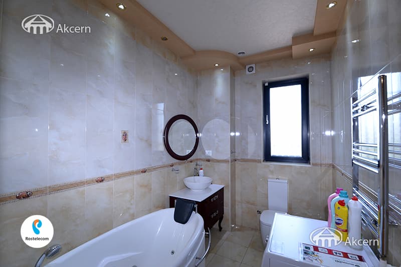 Mansion · 7 rooms · 729 m² · v. Arinj