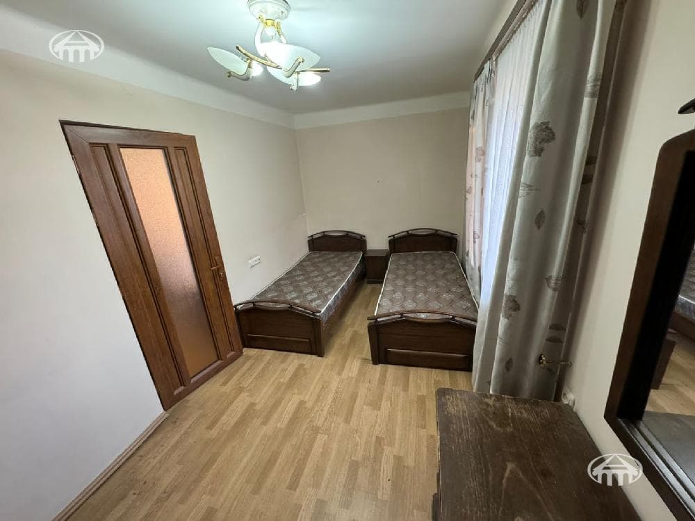 Apartment · 1 rooms · 40 m² · Kentron