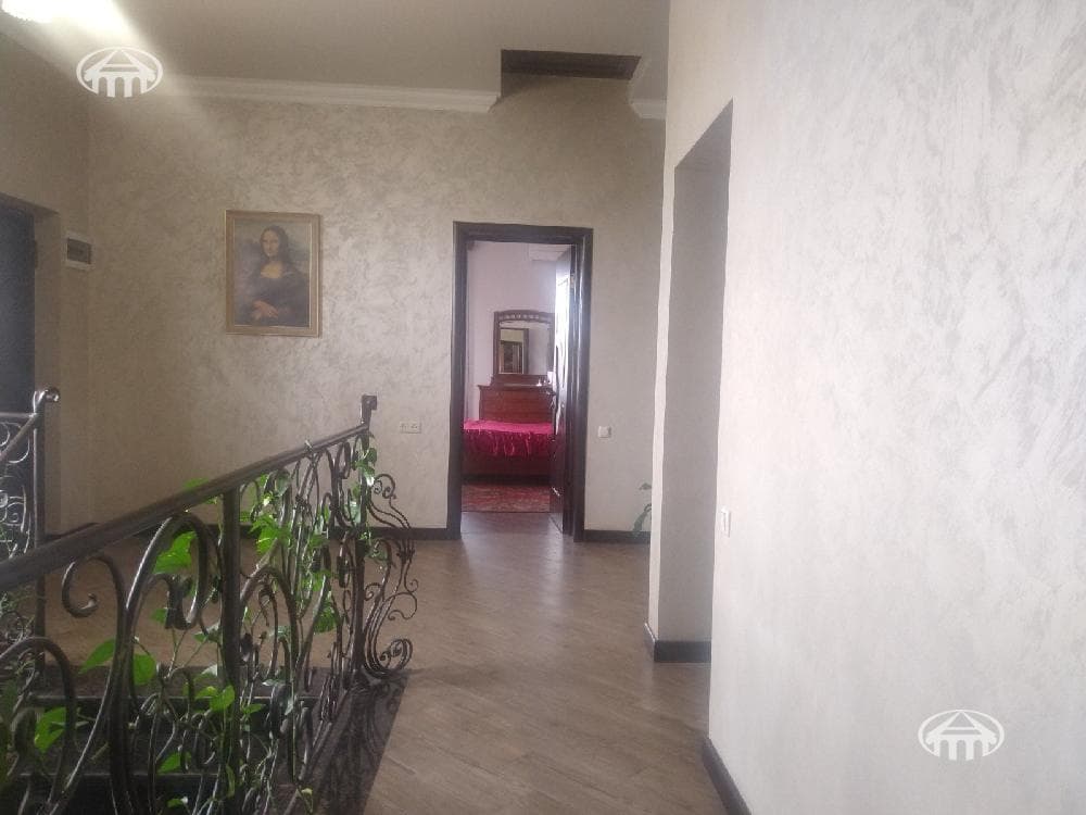Առանձնատուն · 5 սեն. · 222 մ² · Արաբկիր