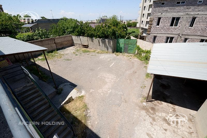Магазин · 550 м² · Аджапняк