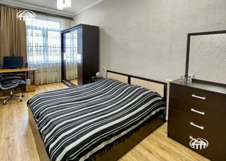 Квартира · 2 комн. · 63 м² · Кентрон