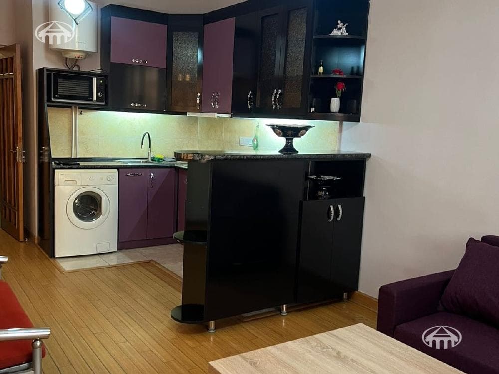 Apartment · 1 rooms · 38 m² · Kentron