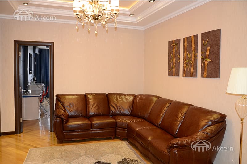 Квартира · 4 комн. · 276 м² · Арабкир