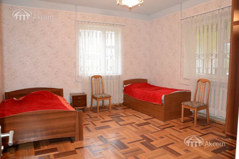 Особняк · 5 комн. · 366 м² · Гарни
