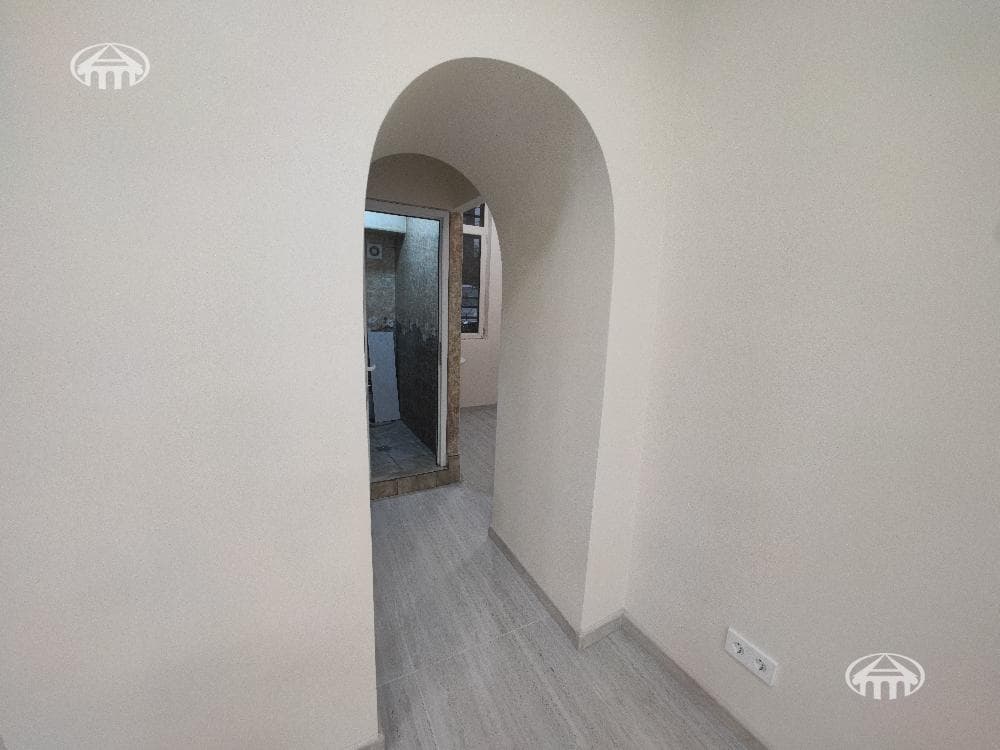 Retail · 65 m² · Kentron