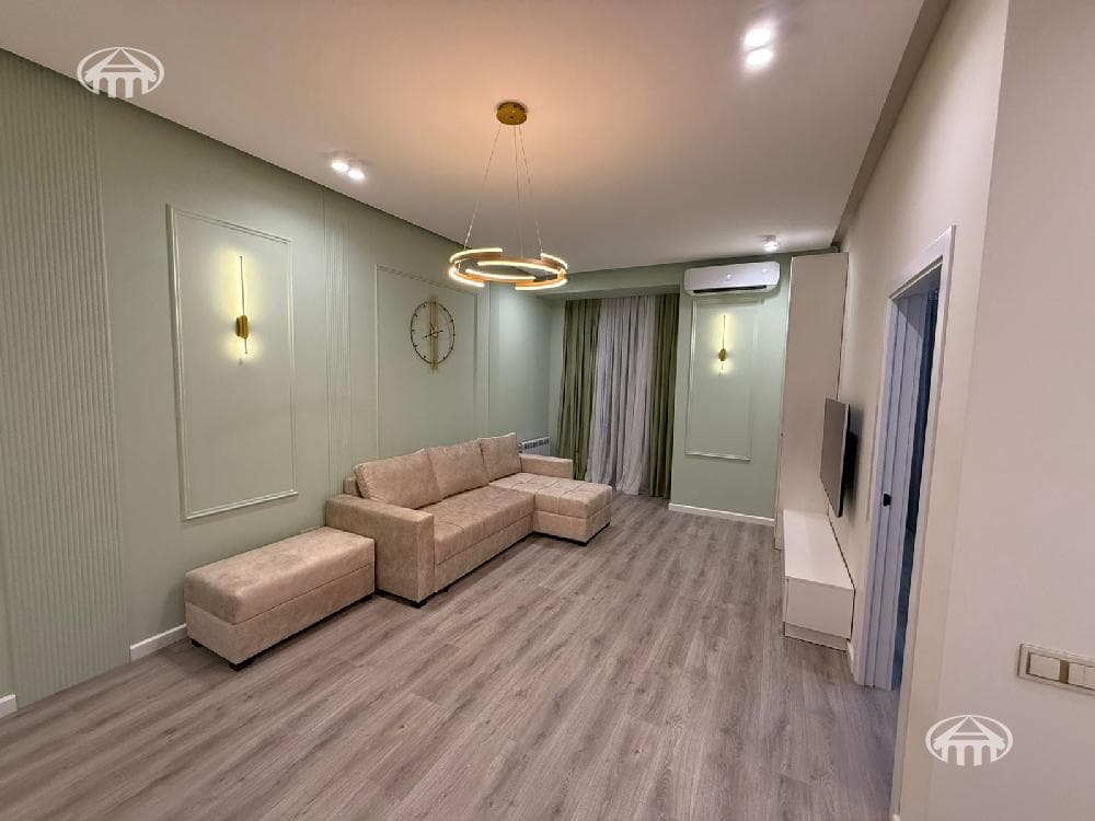 Квартира · 2 комн. · 65 м² · Аджапняк