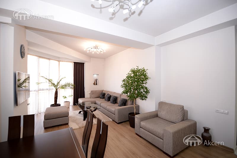 Квартира · 3 комн. · 100 м² · Кентрон