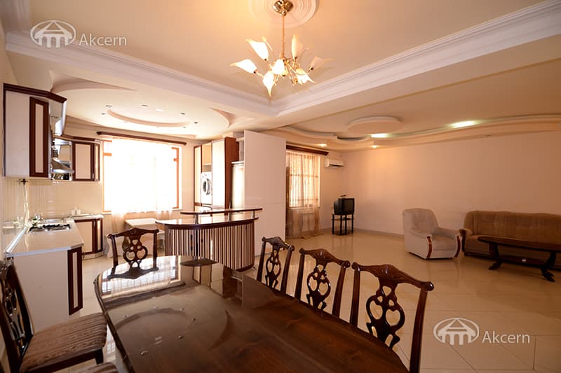 Особняк · 4 комн. · 220 м² · Арабкир