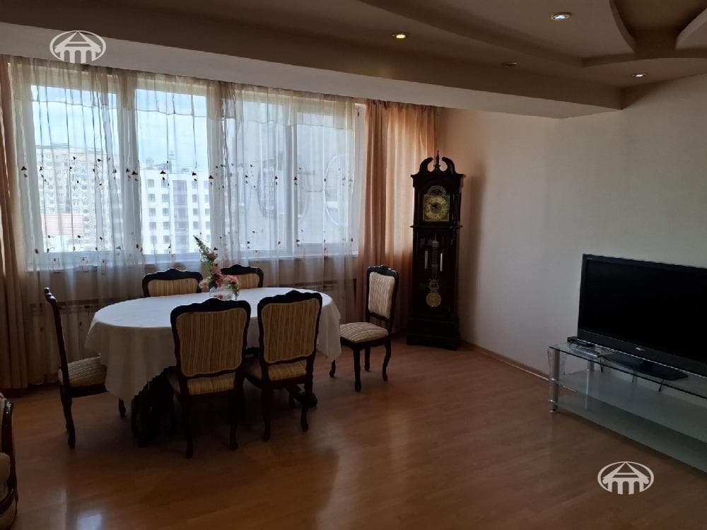 Квартира · 3 комн. · 92 м² · Арабкир