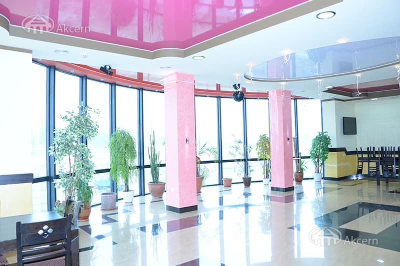 Ресторан · 778 м² · Давташен