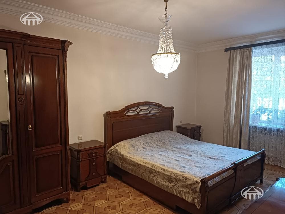 Дом · 5 комн. · 288 м² · Арабкир