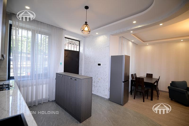 House · 4 rooms · 89 m² · Kanaker-Zeytun