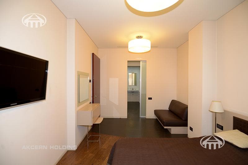 Apartment · 4 rooms · 169 m² · Kentron