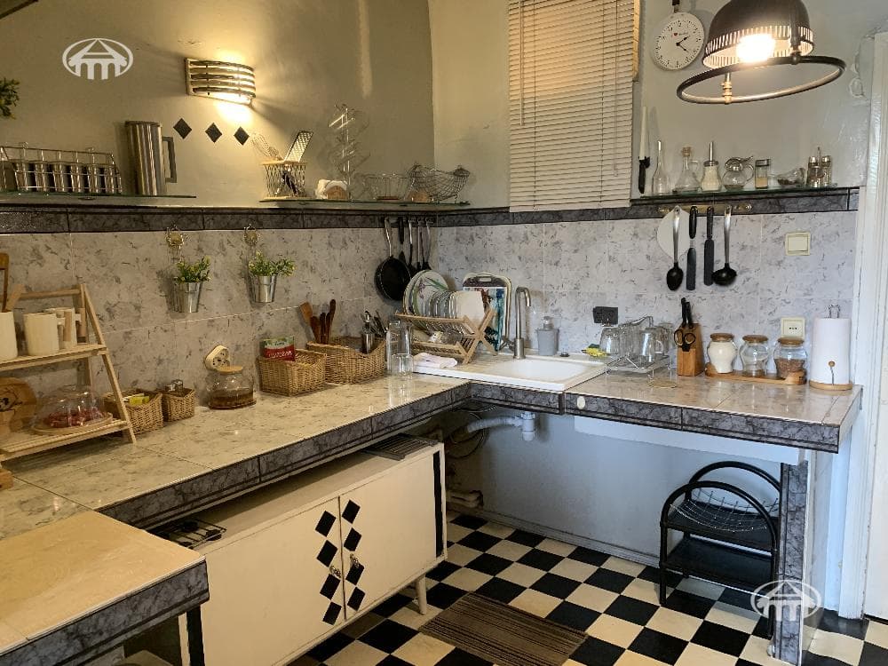 Apartment · 2 rooms · 103 m² · Kentron