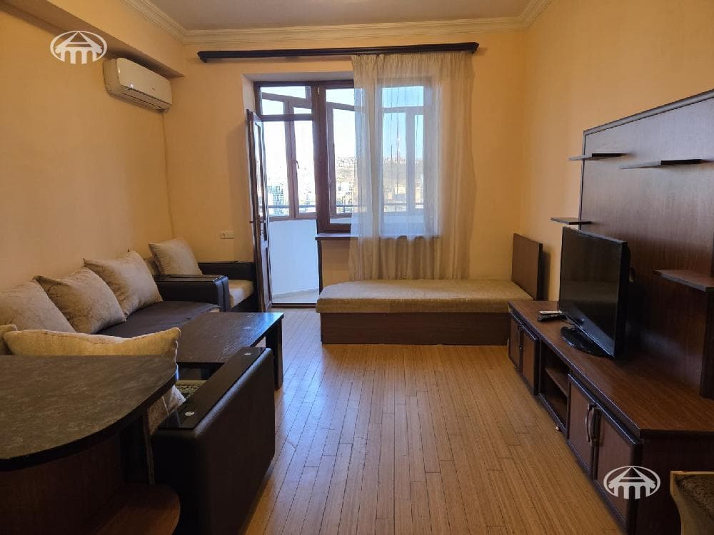 Apartment · 1 rooms · 36 m² · Kentron