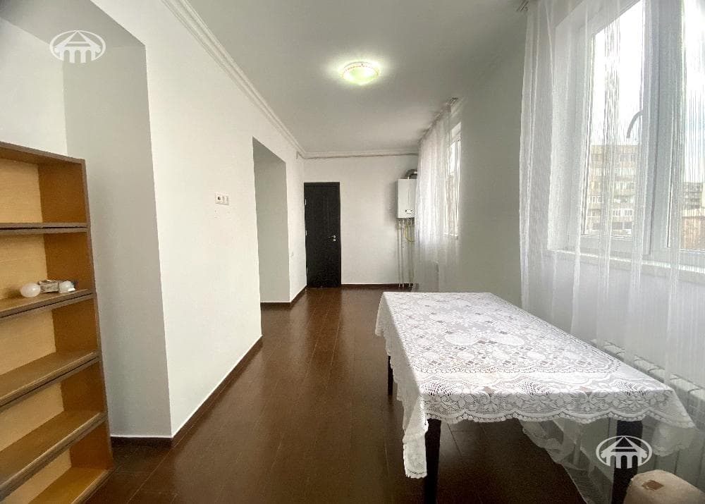 Apartment · 2 rooms · 72 m² · Kentron