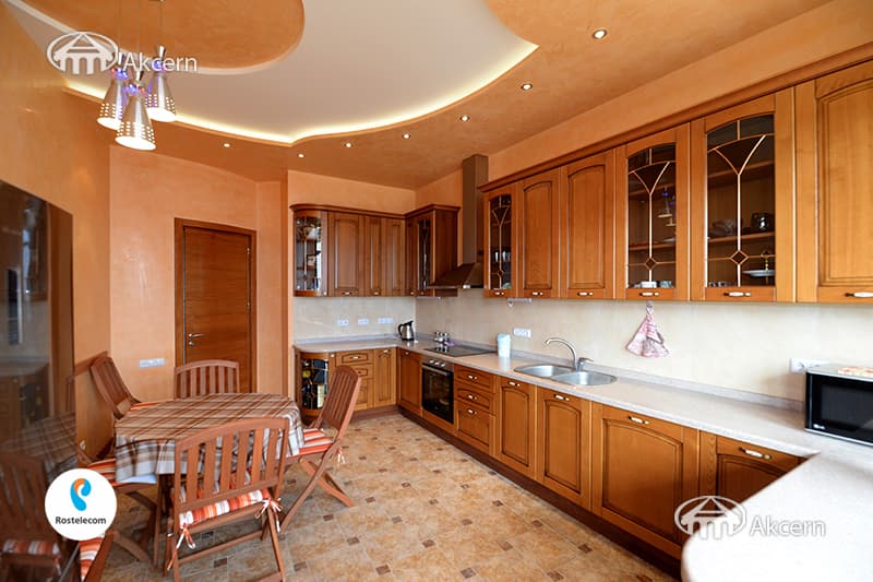 Apartment · 4 rooms · 181 m² · Kentron