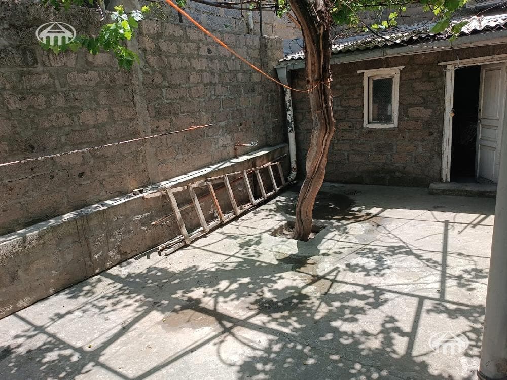 Дом · 4 комн. · 105 м² · Арабкир