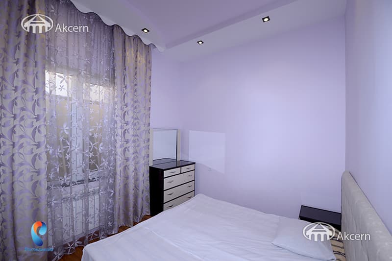 Дом · 6 комн. · 208 м² · Кентрон
