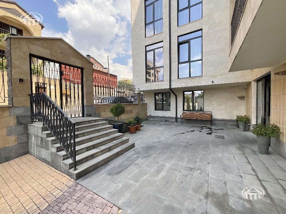 Квартира · 3 комн. · 70 м² · Арабкир