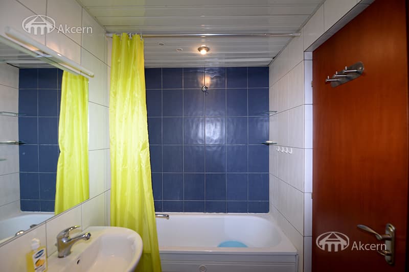 Квартира · 2 комн. · 56 м² · Кентрон