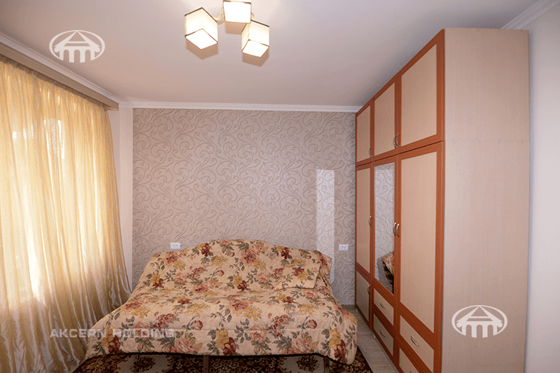 Mansion · 5 rooms · 151 m² · v. Arinj