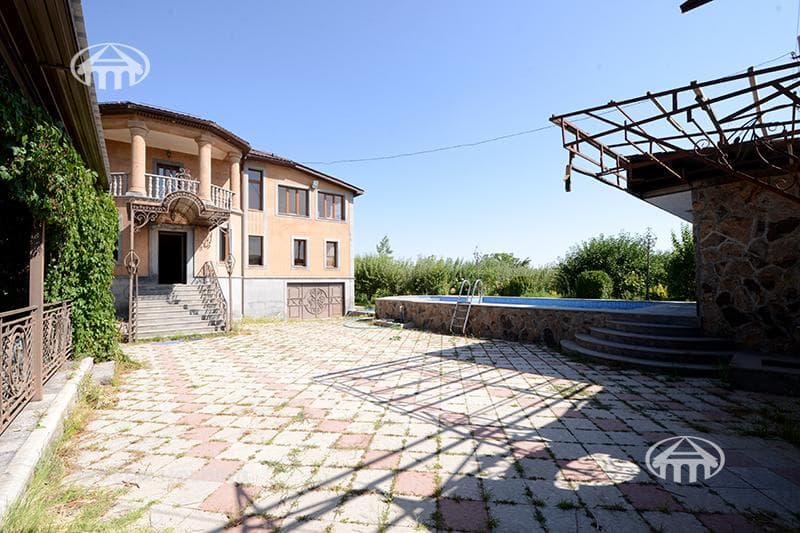 Առանձնատուն · 5 սեն. · 311 մ² · Անտառուտ