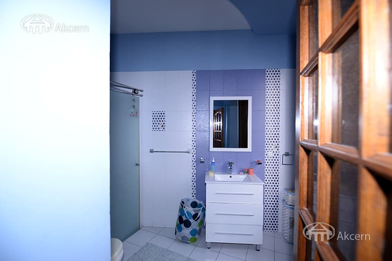 Mansion · 7 rooms · 650 m² · Kentron