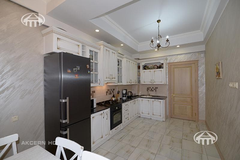 Квартира · 3 комн. · 110 м² · Кентрон