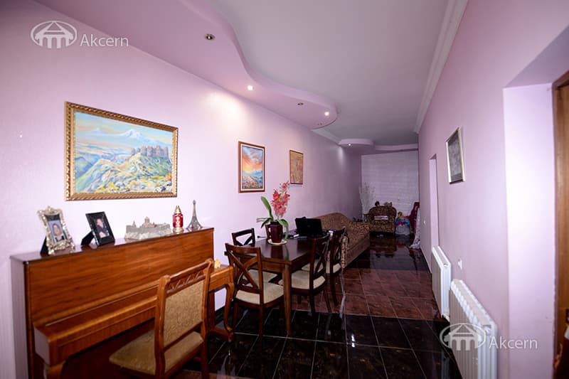 Дом · 3 комн. · 140 м² · Кентрон