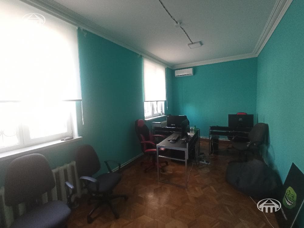 Дом · 8 комн. · 256 м² · Арабкир