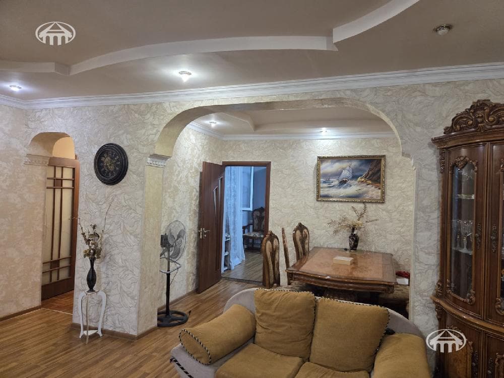 Սեփական տուն · 3 սեն. · 118 մ² · Էրեբունի