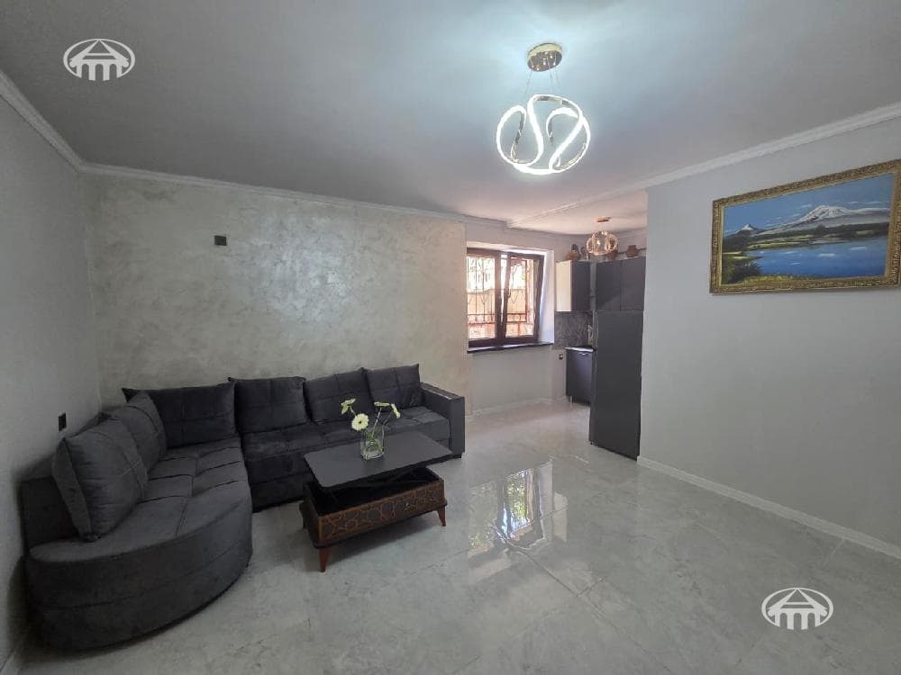 Apartment · 2 rooms · 35 m² · Kanaker-Zeytun