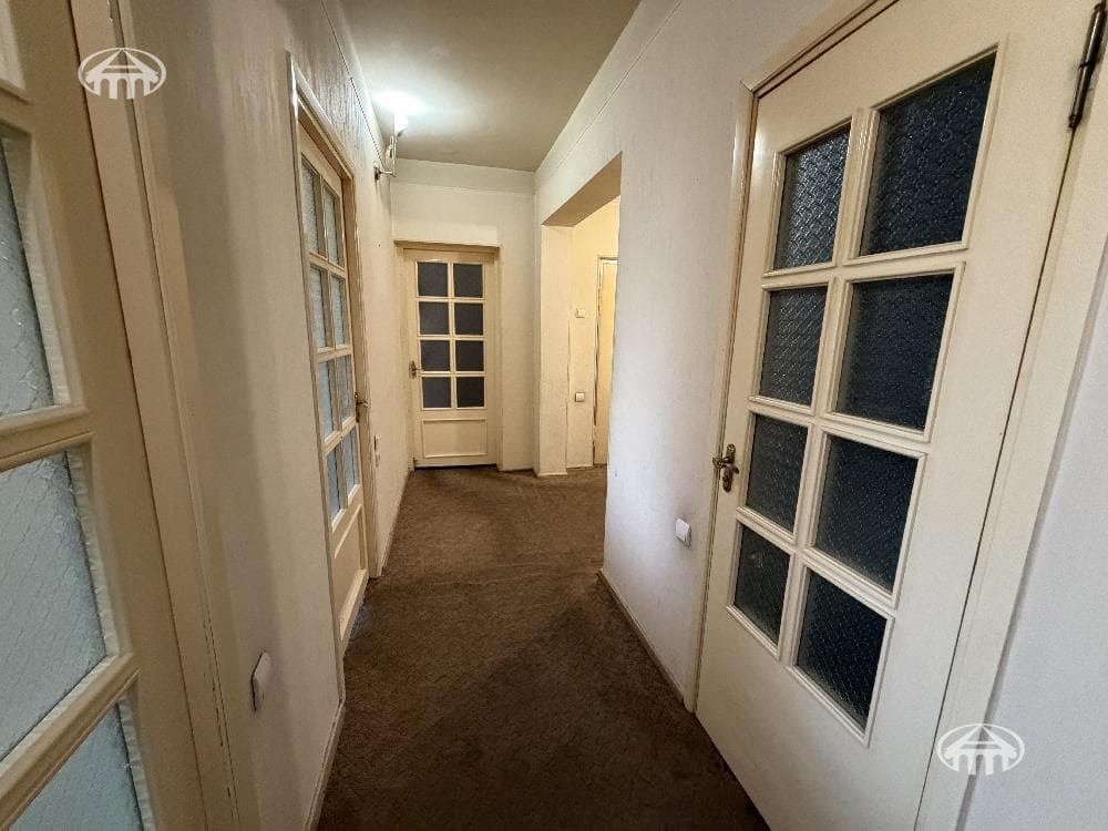 Квартира · 3 комн. · 95 м² · Давташен