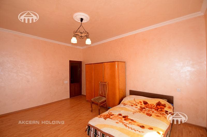 Mansion · 5 rooms · 368 m² · Ghazaravan