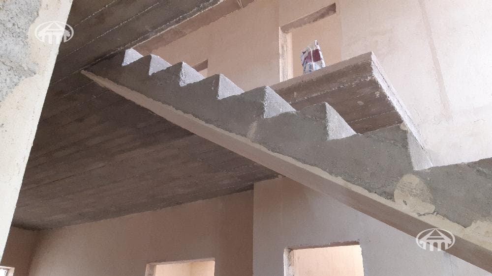 Mansion · 6 rooms · 244.5 m² · v. Arinj