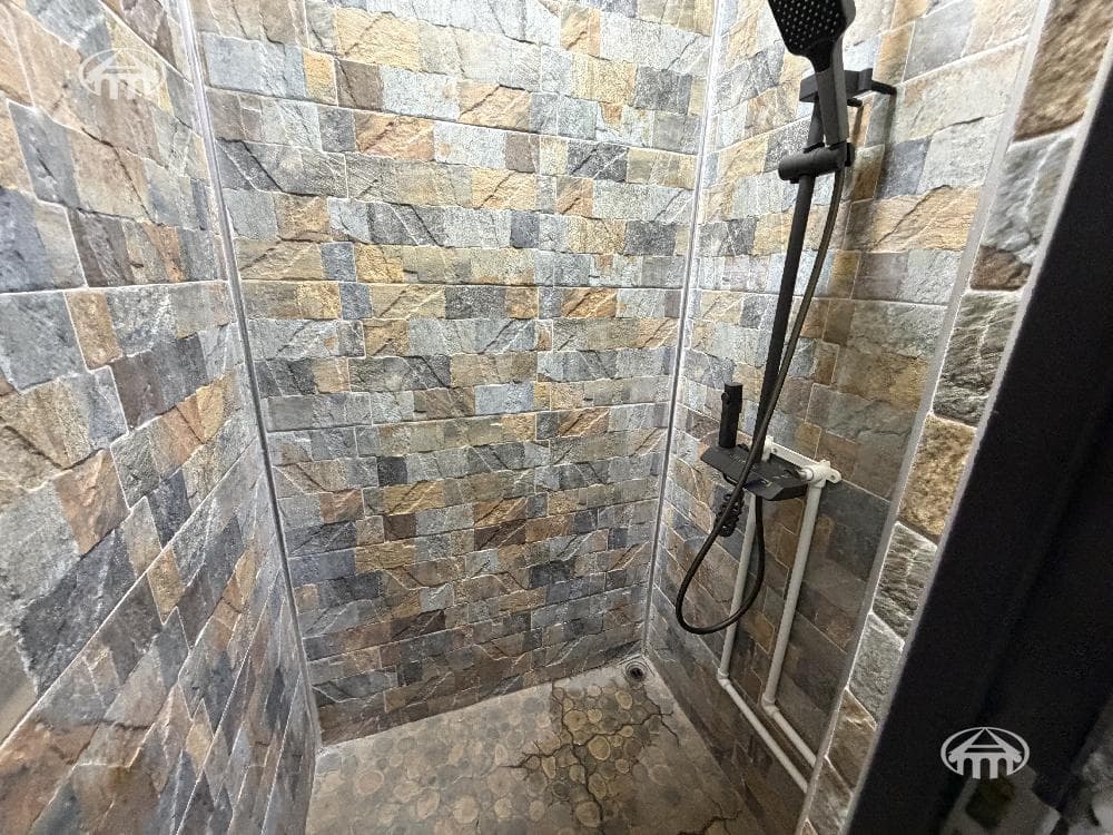 Hotel · 9 rooms · 380 m² · Shengavit